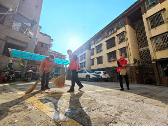 健康同行，情暖重陽——市強(qiáng)戒所舉辦重陽節(jié)健康咨詢服務(wù)主題活動(dòng)