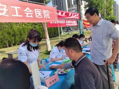 一天兩場義診！他們用“心”呵護群眾健康